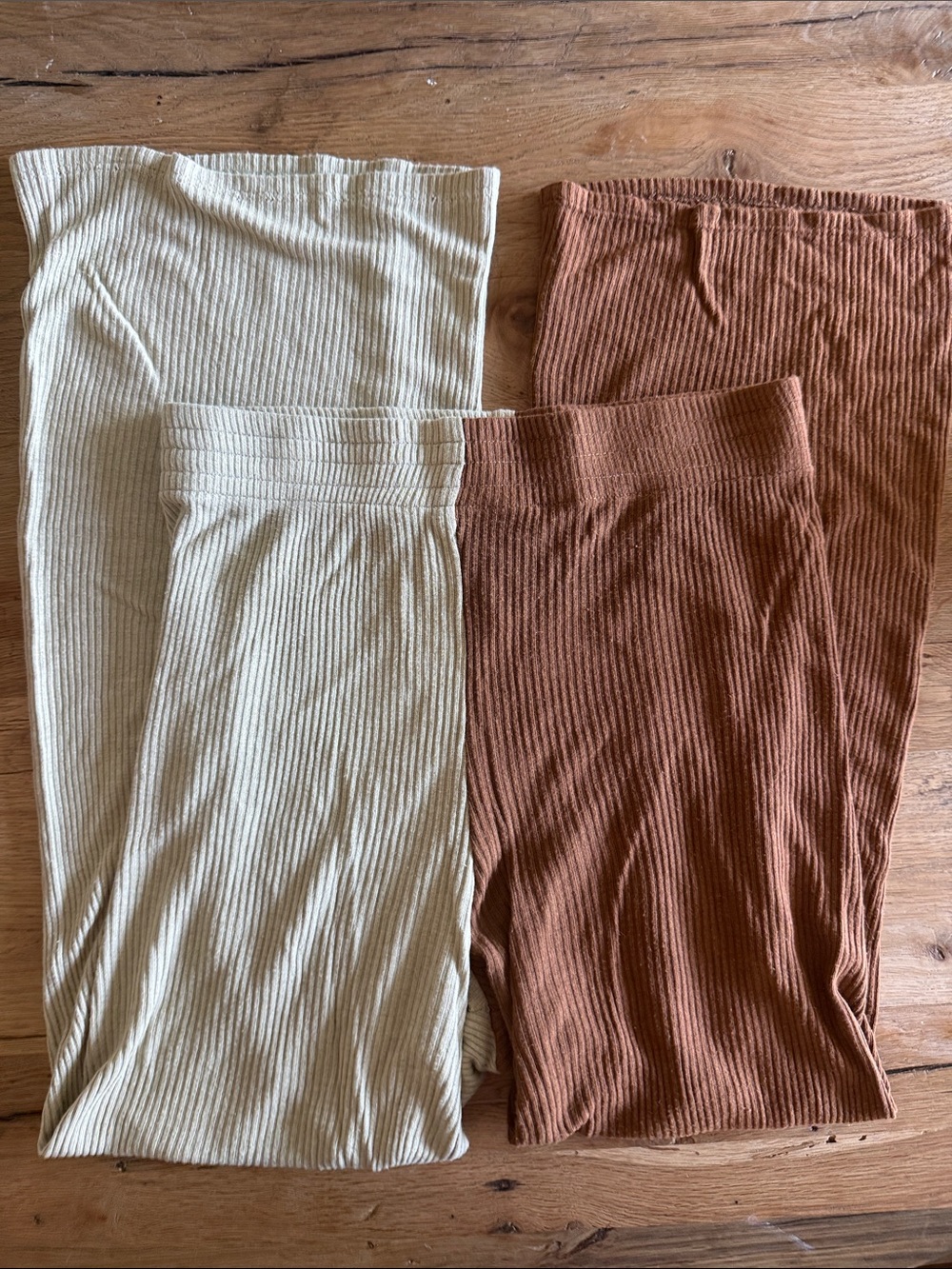 Selva Negra Ribbed Two-Piece Tank & Pants Set - Cream and Rust - Picture 5 of 7